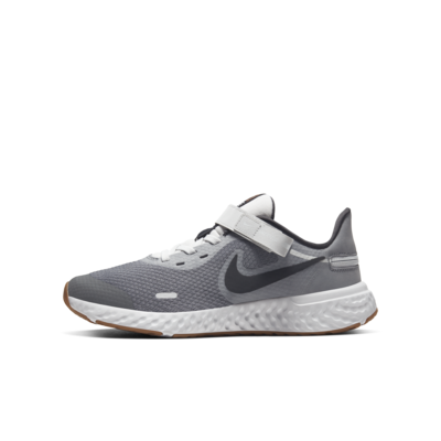 Nike Revolution 5 FlyEase Older Kids Running Shoes Wide